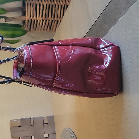 COACH red signature embossed leather satchel bag - Picture 3 of 11